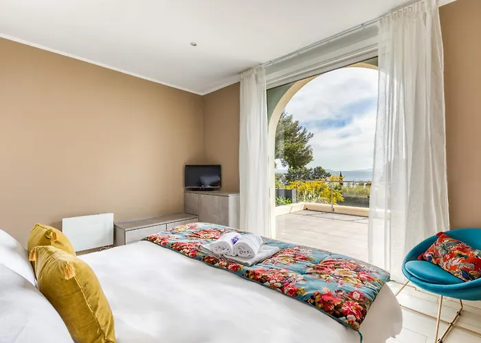 Demeure Domaine Du Soleil Le Lavandou