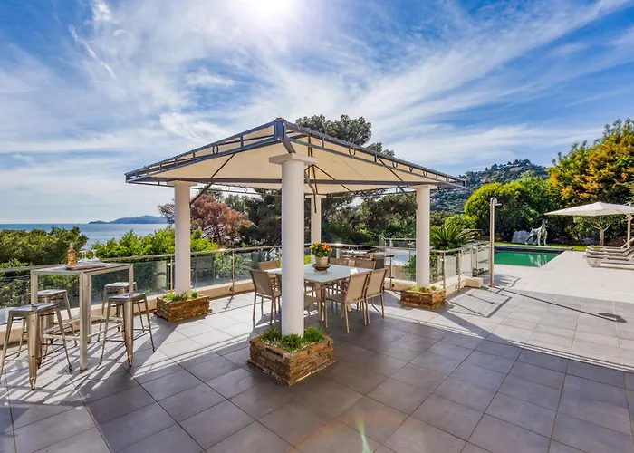 Demeure Domaine Du Soleil Le Lavandou