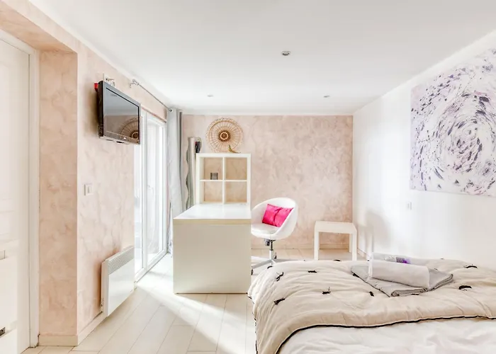 Demeure Domaine Du Soleil * Le Lavandou